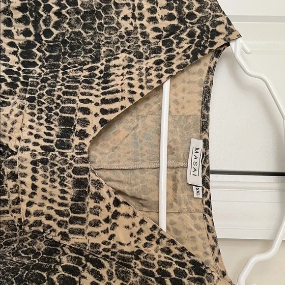 Masai - Chic Beige and Black Textured Tunic - Picture 3 of 5